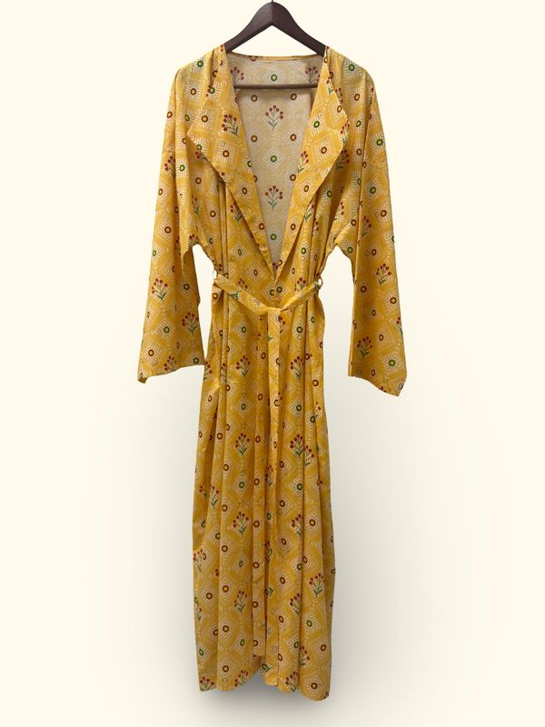 Two piece: Robe &amp; Dress قطعتين: روب مع فستان داخلي