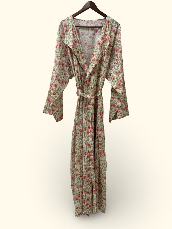 Two piece: Robe &amp; Dress قطعتين: روب مع فستان داخلي