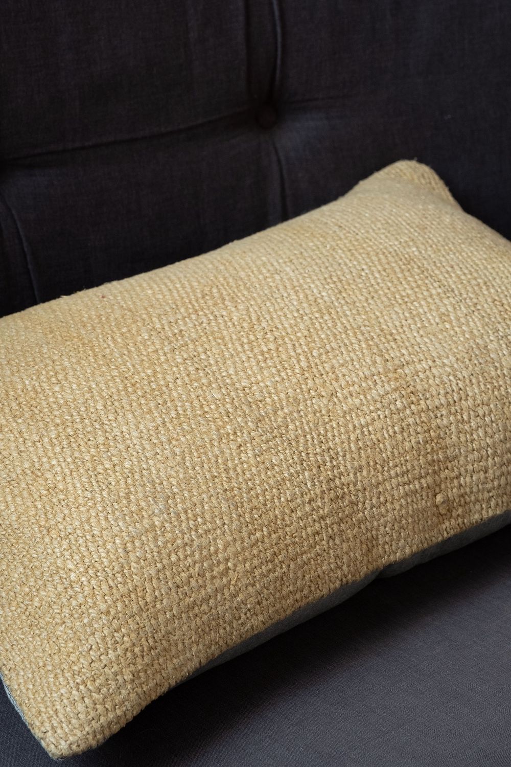 CS-246 - Vintage Anatolian Hemp Cushion, SIZE: 40x60cm, COLOUR: Corn