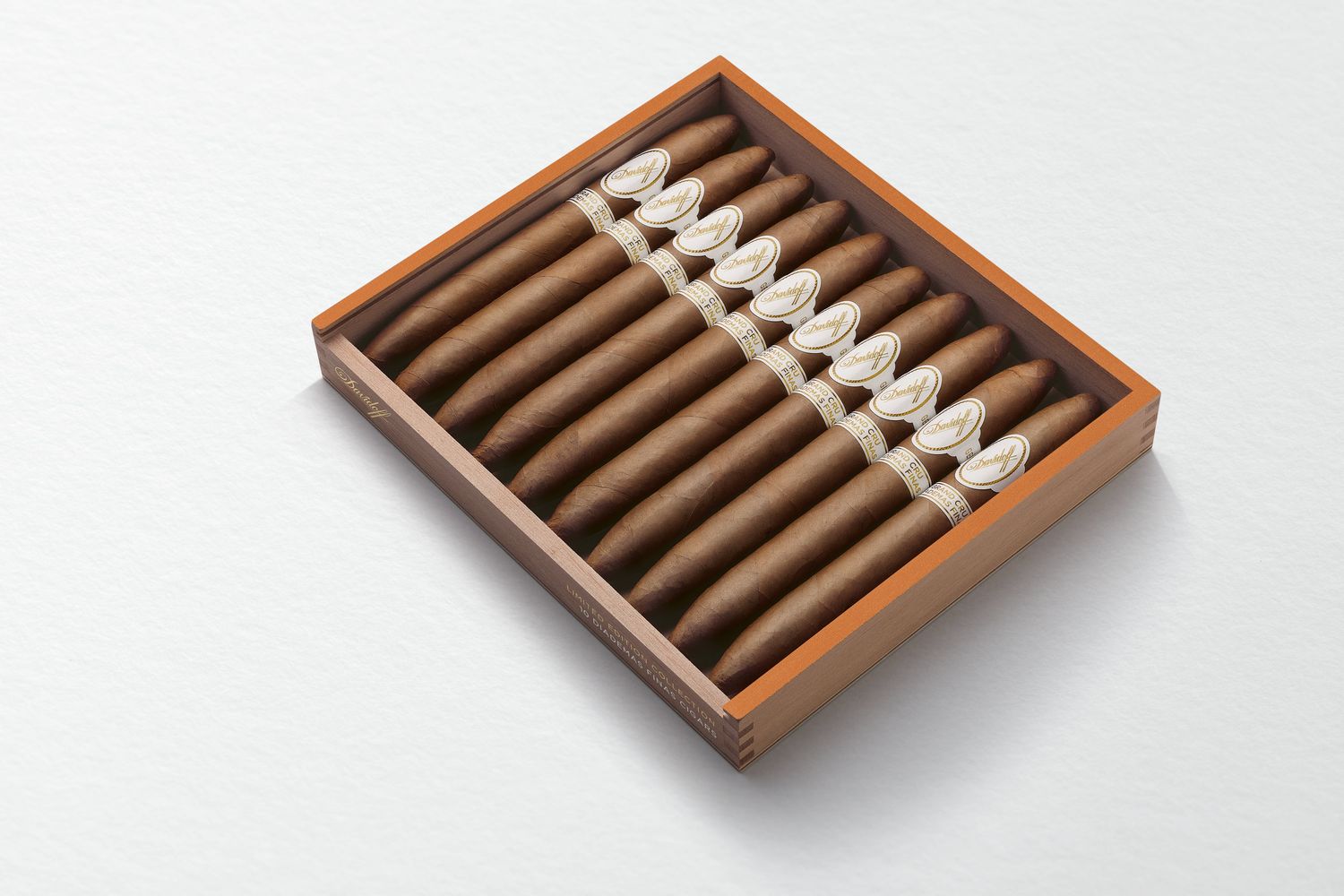 Davidoff Grand Cru Diademas Finas LE Davidoff Grand Cru Diademas Finas LE