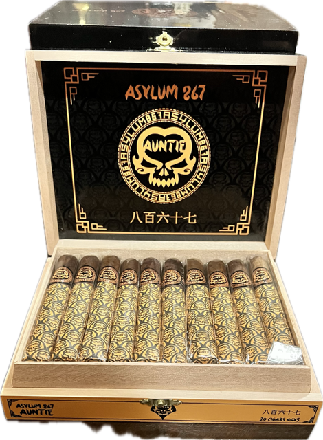 Asylum Auntie Petite Corona