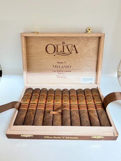 Serie V Melanio Robusto Serie V Melanio Robusto