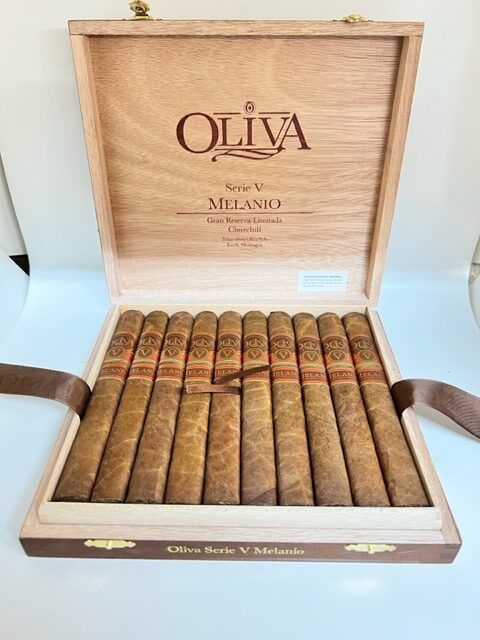 Serie V Melanio Churchill Serie V Melanio Churchill