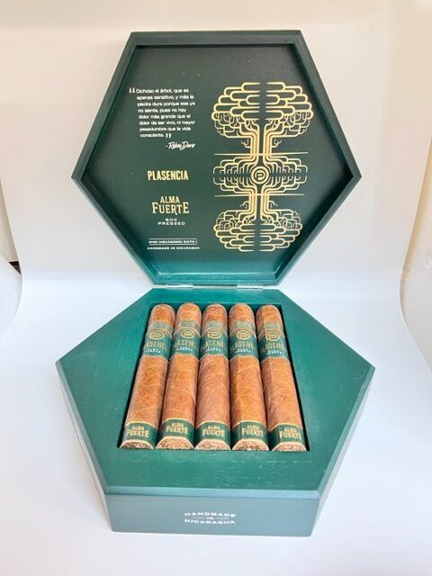 Plasencia Alma Fuerte Natural Sixto I Hexagon Plasencia Alma Fuerte Natural Sixto I Hexagon