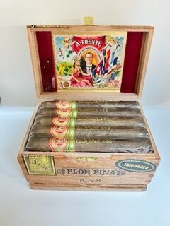 Arturo Fuente Flor Fina 8-5-8 Natural Arturo Fuente Flor Fina 8-5-8 Natural
