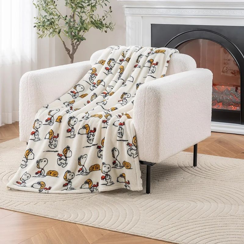 Peanuts Throw Blanket