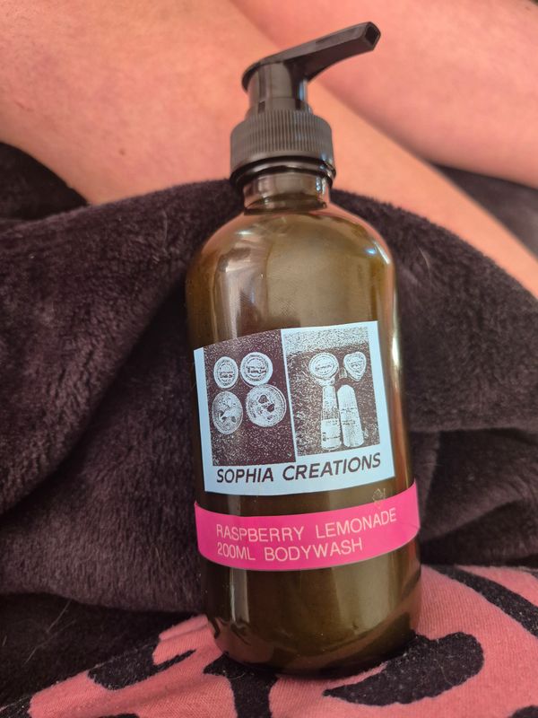 Raspberry lemonade bodywash