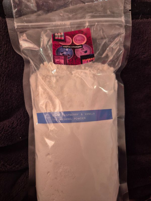 Black Raspberry and vanilla 1kg washing powder