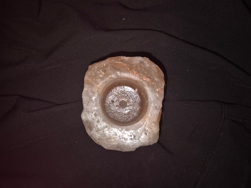 Candle holder or sphere holder