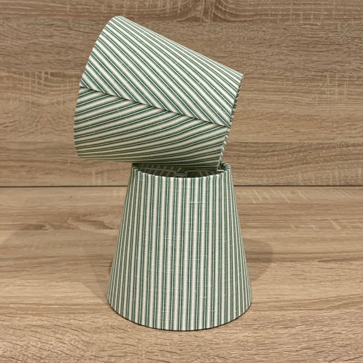 Abat-jour pince flamme en tissu Colefax and Fowler