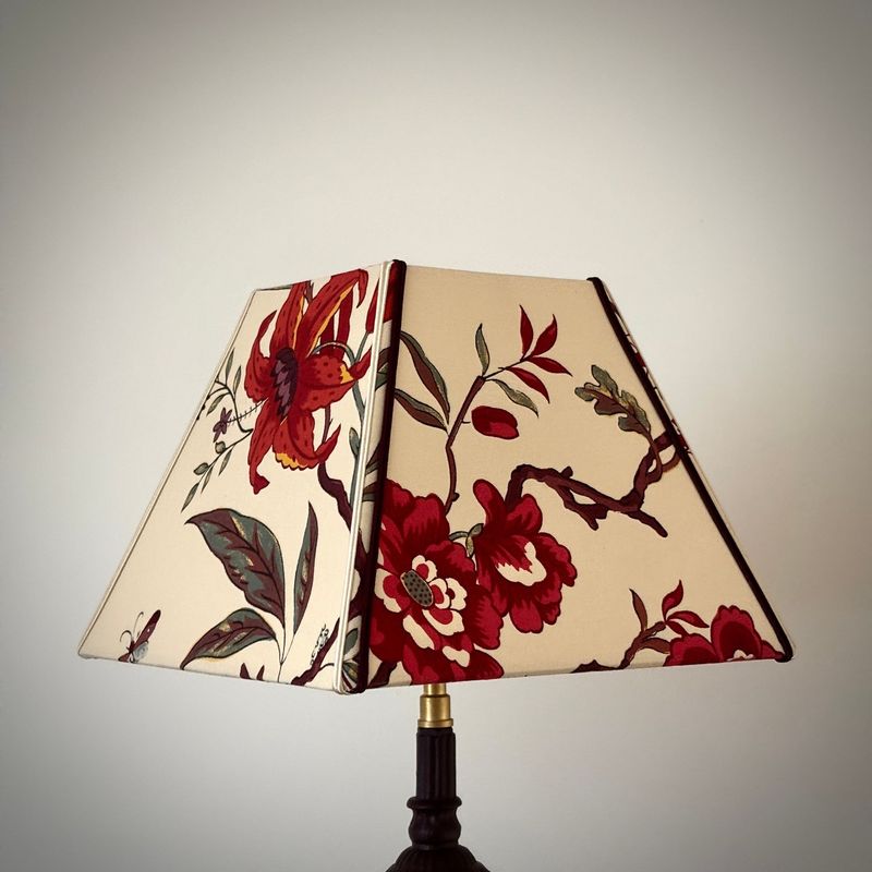 Abat-jour pyramide tissu Manuel Canovas