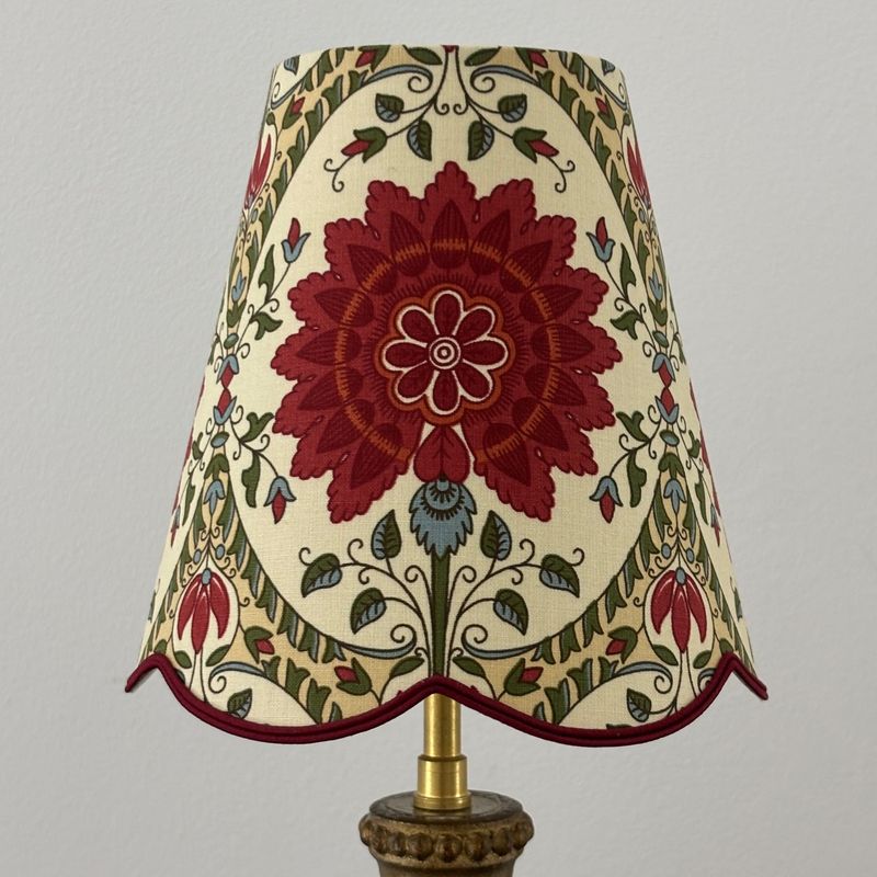 Abat-jour conique en tissu Braquenié