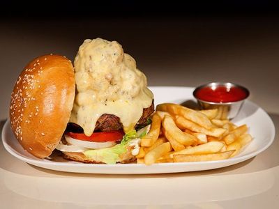 BURGER PHILADELPHIA