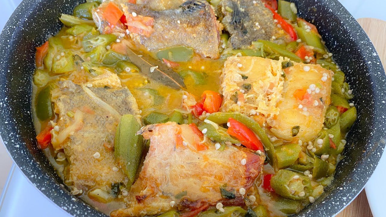 BOUILLON SAUVAGE (POISSON FUMÉ, SALÉ, NDZOMBO, GOMBO)