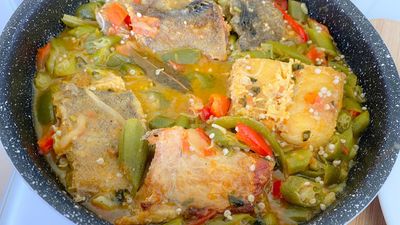 BOUILLON SAUVAGE (POISSON FUMÉ, SALÉ, NDZOMBO, GOMBO)