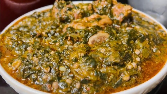 CÔTES À LA CONGOLAISE (CÔTE FUMÉE, COCO OU ÉPINARD) AVEC OU SANS GOMBO