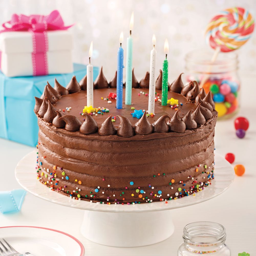 GATEAU D&#39;ANNIVERSAIRE AU CHOCOLAT