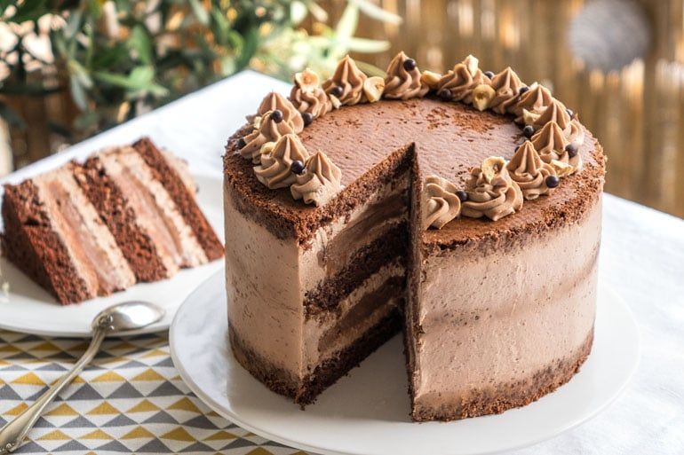 GATEAU D&#39;ANNIVERSAIRE AU CHOCOLAT