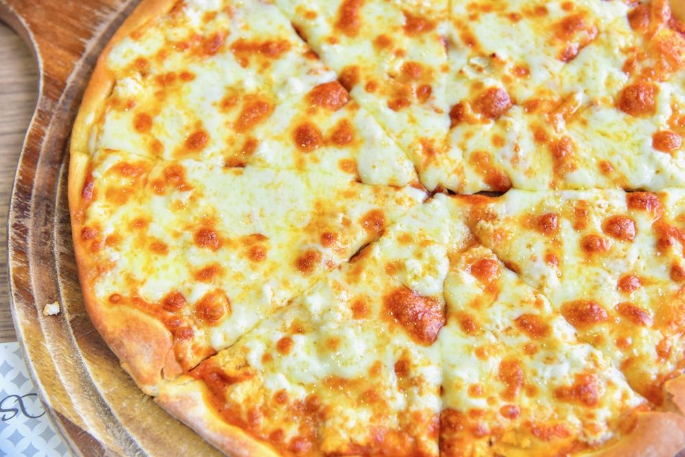 PIZZA FROMAGE