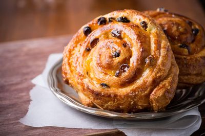 PAIN AU RAISINS