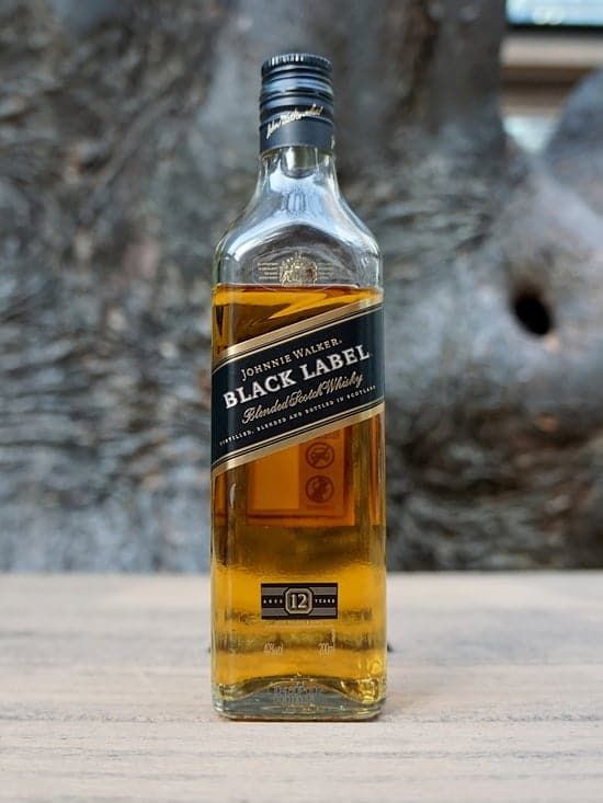 RED LABEL