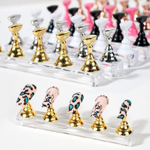 PRÉSENTOIR PRESS ON NAILS