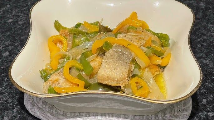 POISSON SALE AUX OIGNONS