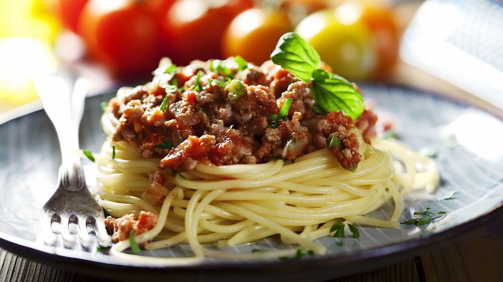 SPAGHETTI BOLOGNAISE