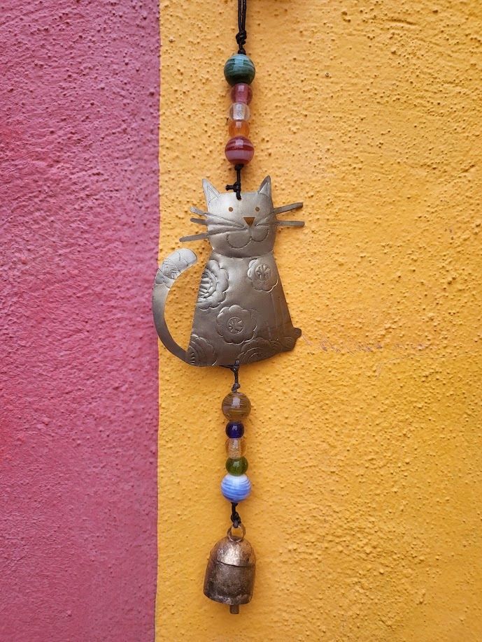 Flowery Cat Beads And Bell Chime