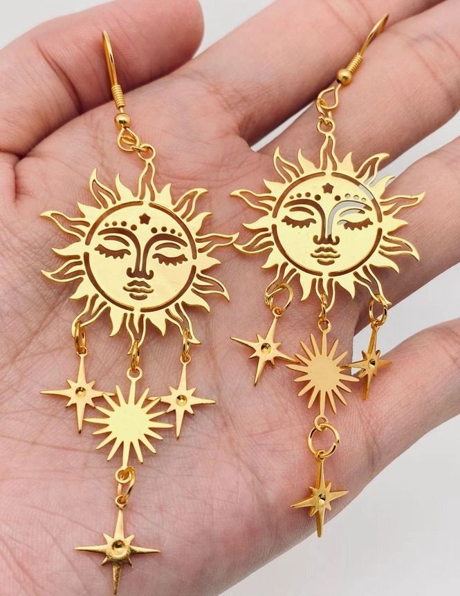 Golden Sun Face Star Pendant Earrings