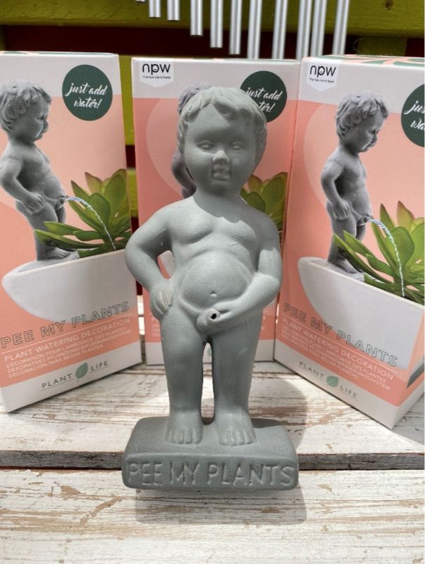 Pee My Plants Watering Garden Statue Decoration