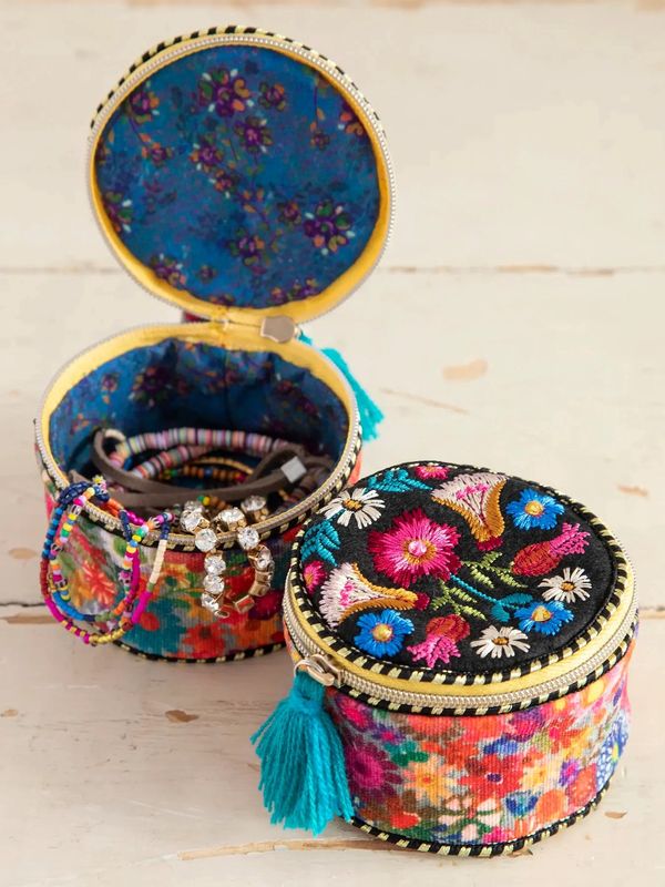 Black Folk Flower Round Jewelry Case