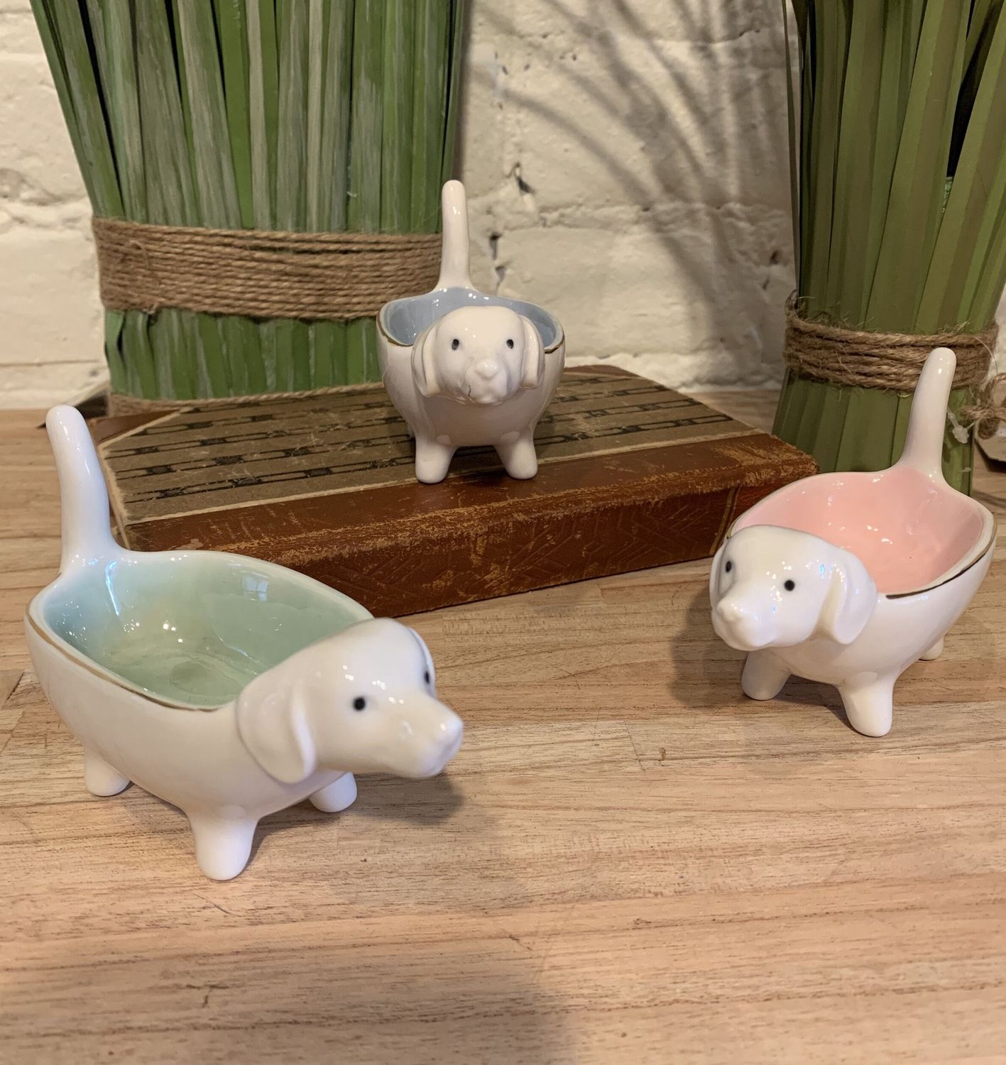 Small Dog Assorted Ring Holder