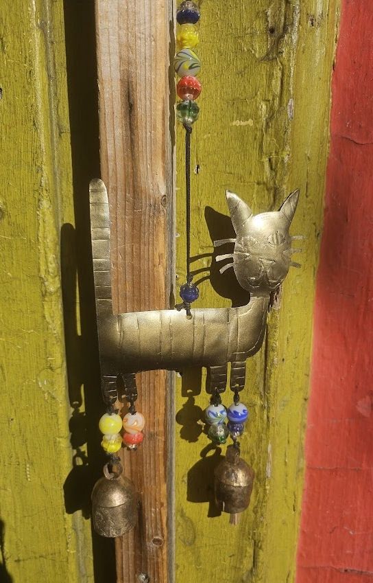 Tail Up Kitty Cat Beads And Bells