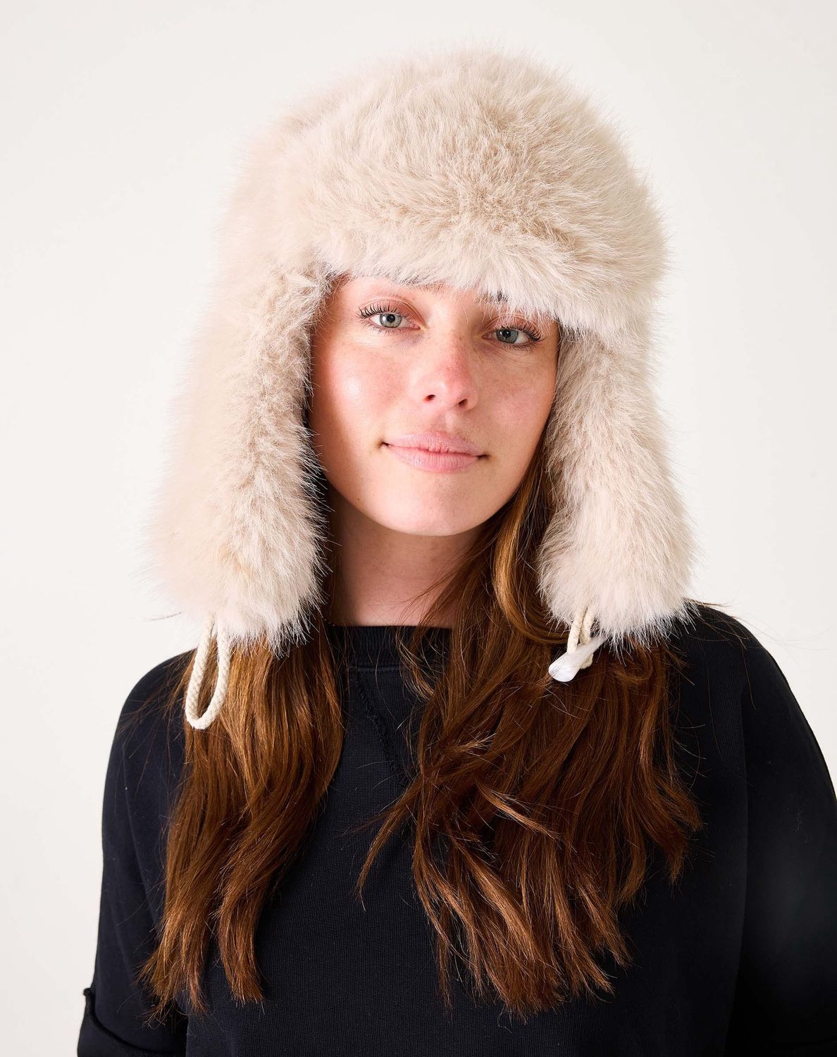 Cozy Cabin Faux Fur Oatmeal Cream Hat