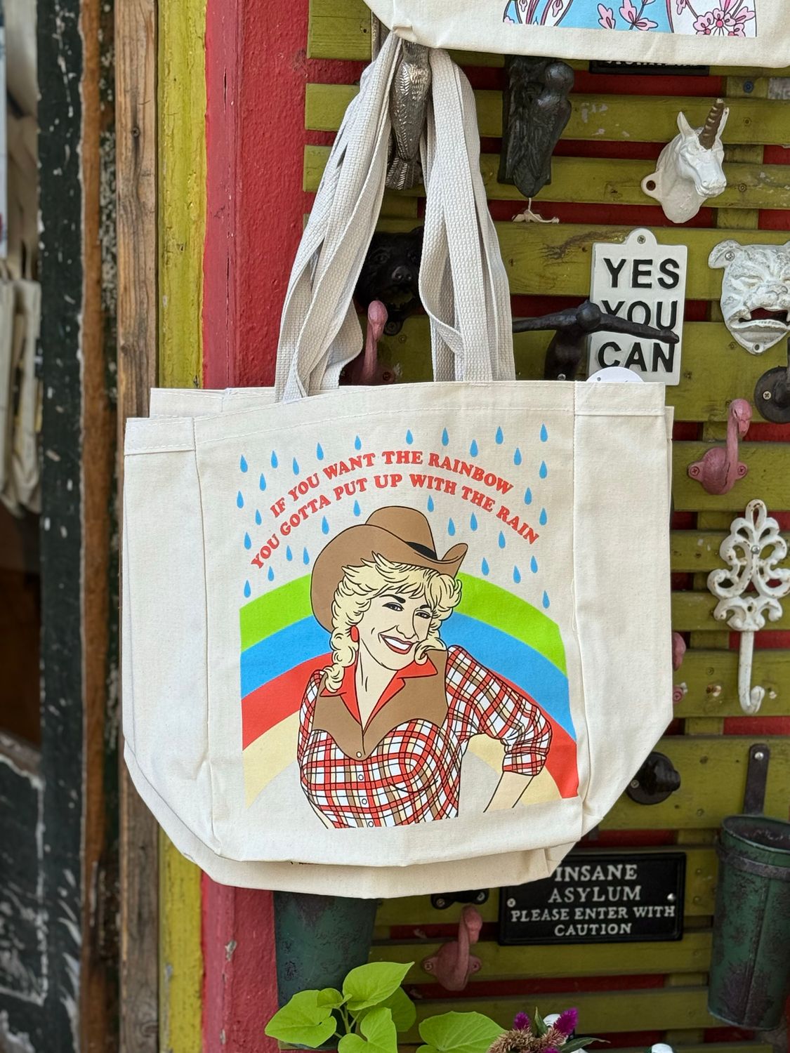 Dolly Parton If You Want The Rainbow You Gotta Put Up With The Rain Tote Bag