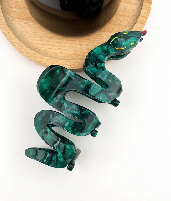 Green Snake Hair Claw Clip