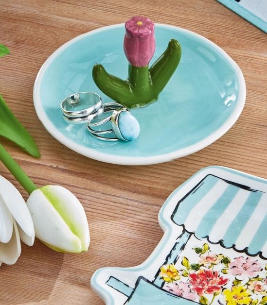 Tulip Ring Holder Dish