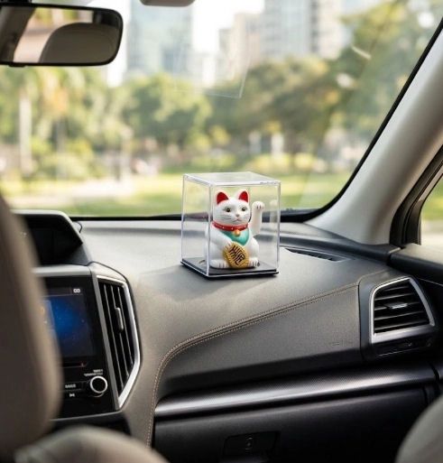 Solar Waving White Lucky Cat Figurine
