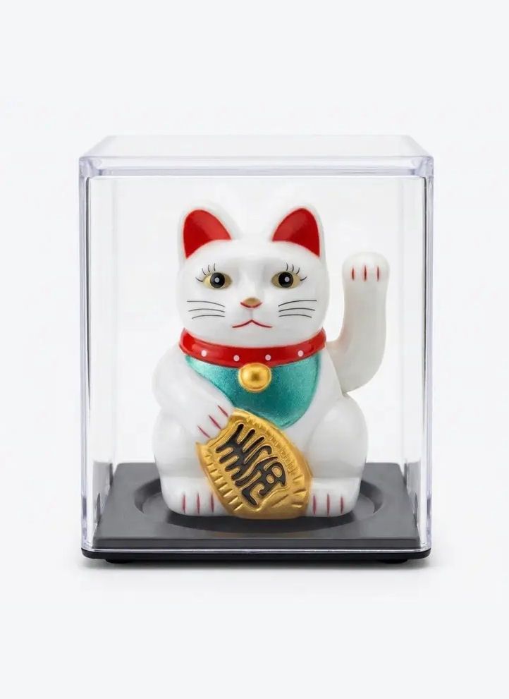 Solar Waving White Lucky Cat Figurine