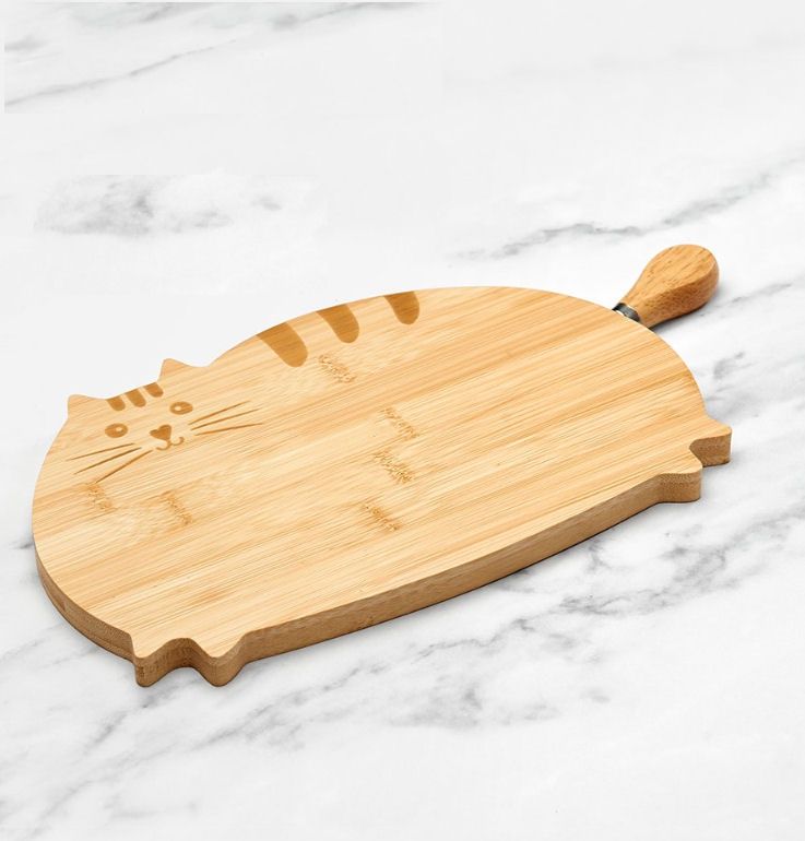Cat Cheeseboard With Tail Knife