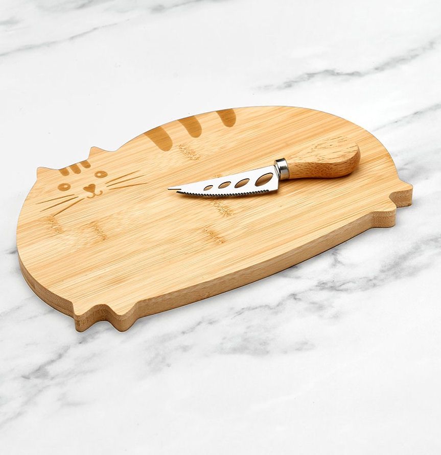 Cat Cheeseboard With Tail Knife