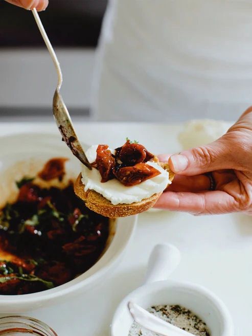 Sun-Dried Tomato And Basil Bruschetta Spread