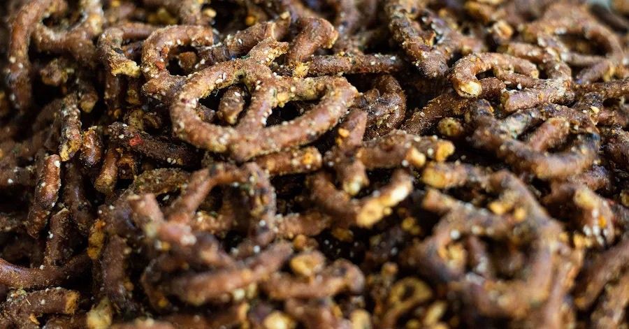 Queen City Crunch Honey Mustard Pretzels