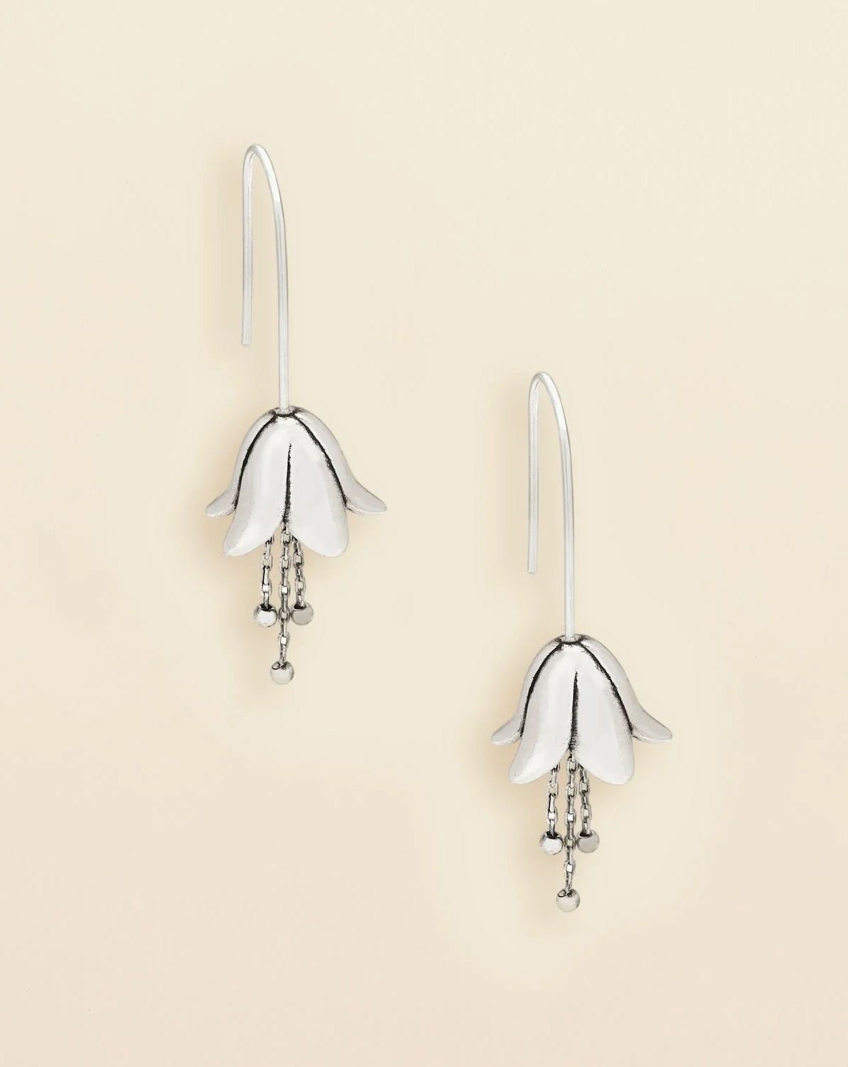 Refined Icon Lily Drop Silver Earrings