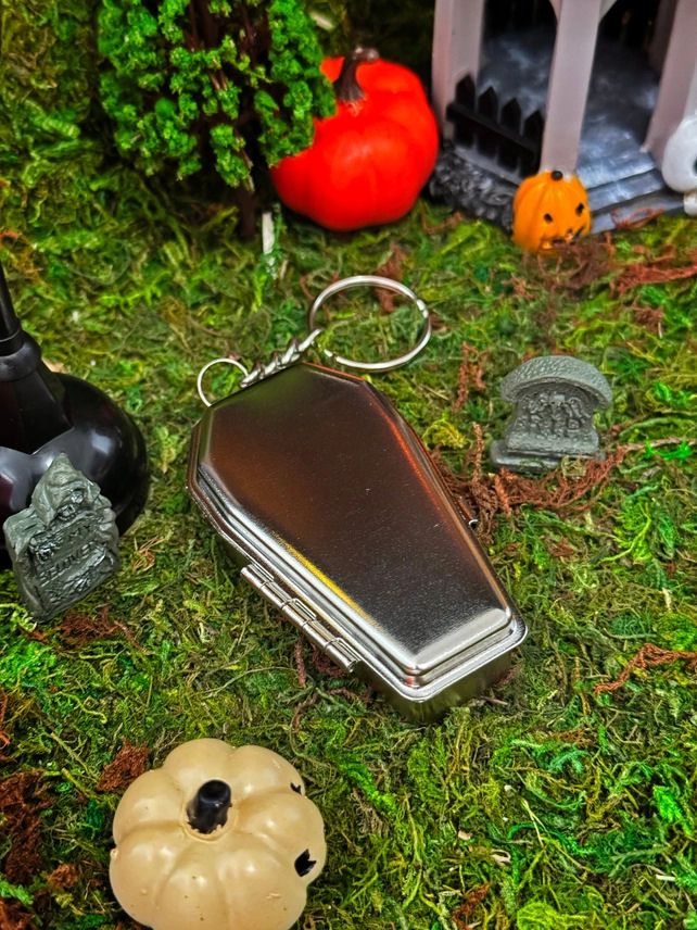 Coffin Ashtray Keychain