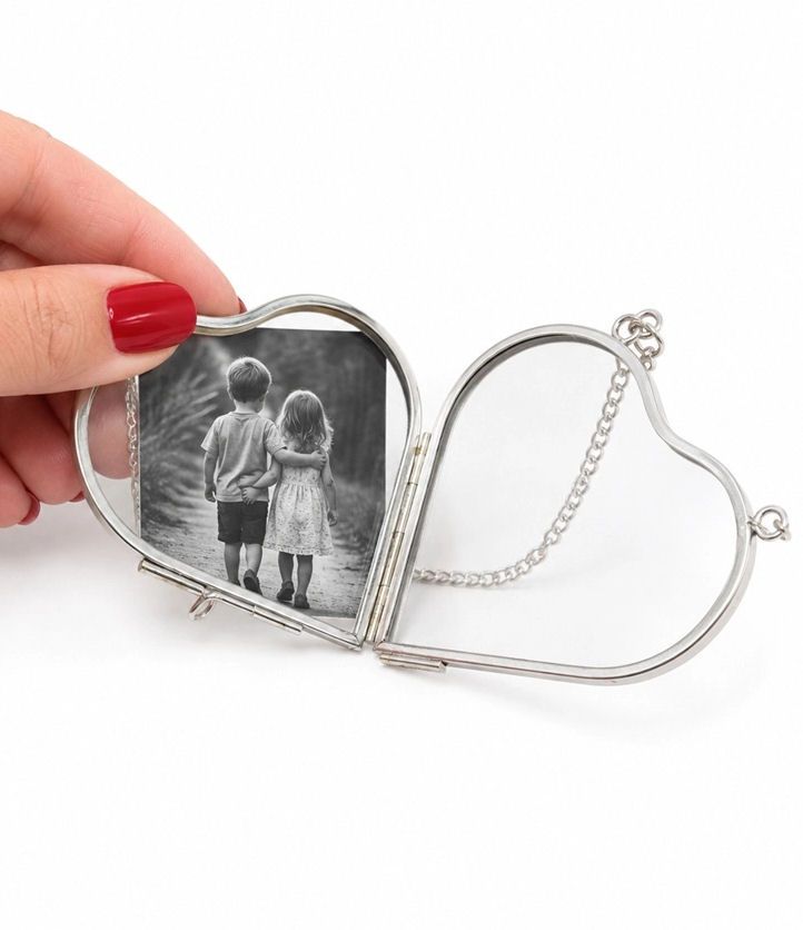 Silver Heart Hanging Frame