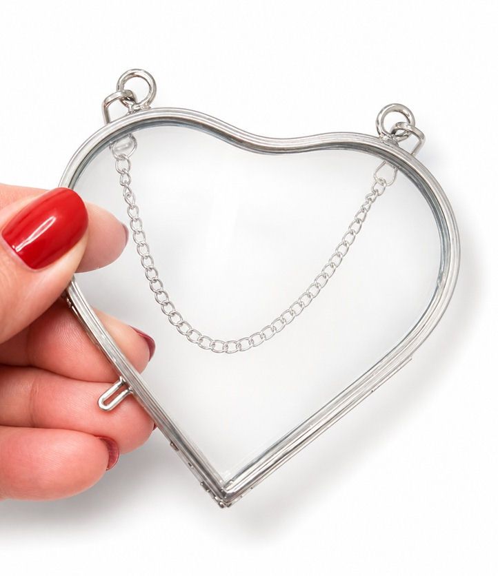 Silver Heart Hanging Frame
