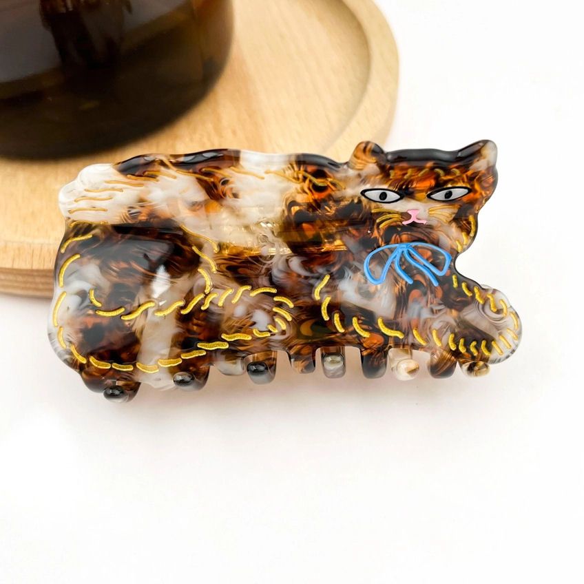 Elegant Tortoiseshell Brown Cat Hair Clip