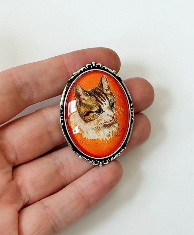 Victorian Cat Orange Brooch